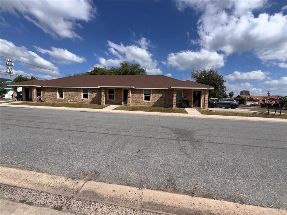 1510 Ithaca Ave in McAllen, TX - Building Photo