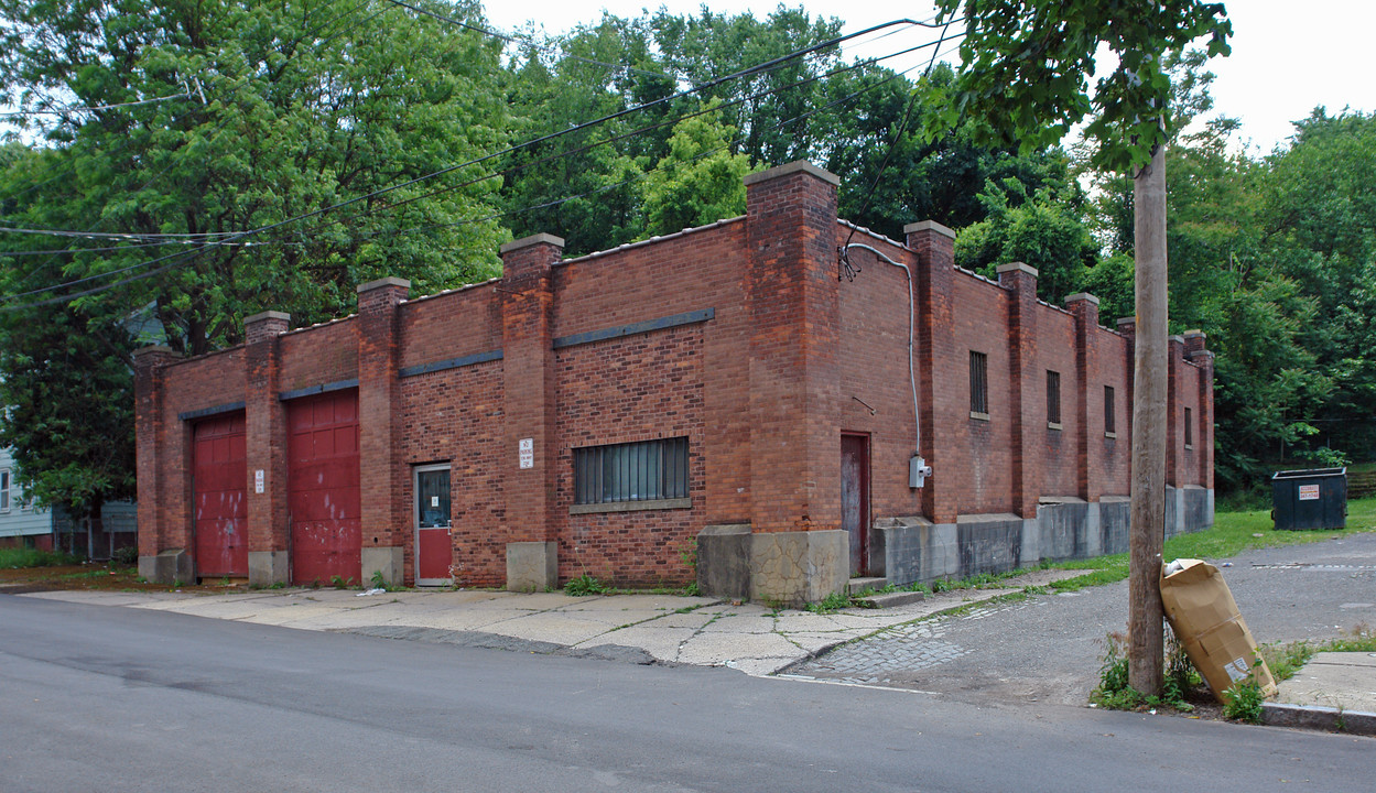 38 Tyler St in Troy, NY - Building Photo