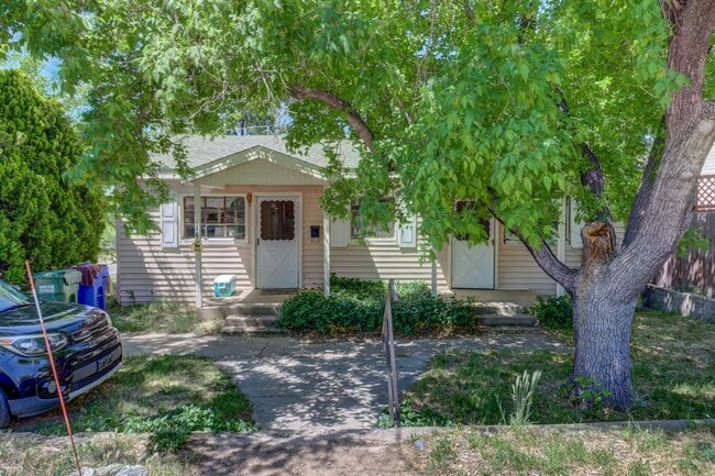 property at 116 E Leroux St