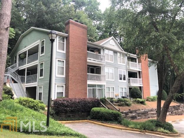 1378 Keys Lake Dr NE in Atlanta, GA - Foto de edificio