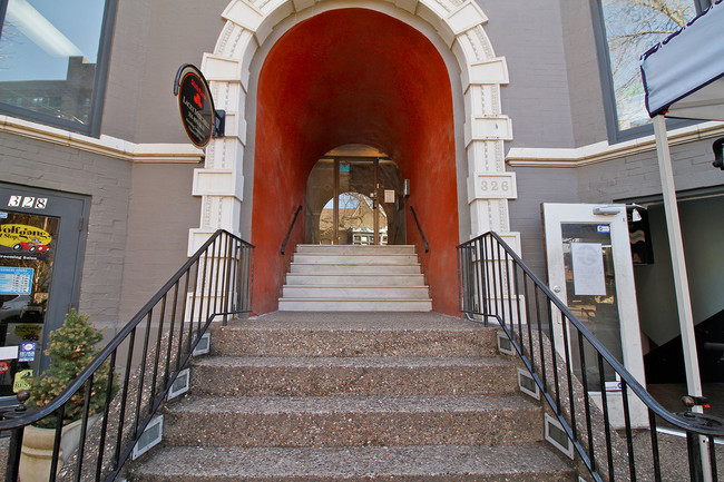 Landesman in St. Louis, MO - Foto de edificio - Building Photo