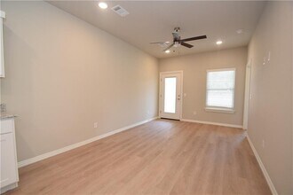1508 SW Casuarina Dr in Bentonville, AR - Building Photo - Building Photo