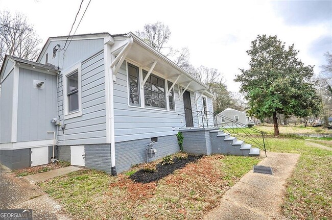 1324 Elizabeth Ave SW in Atlanta, GA - Building Photo - Building Photo