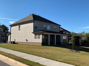 2458 Ivy Meadow Ln in Buford, GA - Building Photo - Building Photo