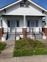321-323 Leboeuf St in New Orleans, LA - Building Photo