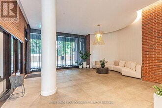 205-2799 KINGSTON Rd in Toronto, ON - Building Photo - Building Photo