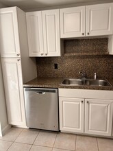 1505 Crescent Cir in West Palm Beach, FL - Building Photo - Building Photo