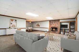 175 Wavetree Dr in Roswell, GA - Building Photo - Building Photo