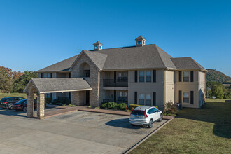 Riverview Condominiums at Park Ridge in Van Buren, AR - Foto de edificio - Building Photo