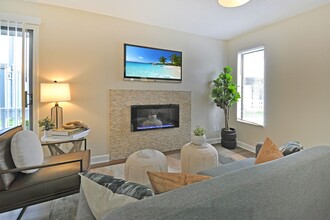 The Alcove Southfield in Southfield, MI - Foto de edificio - Building Photo