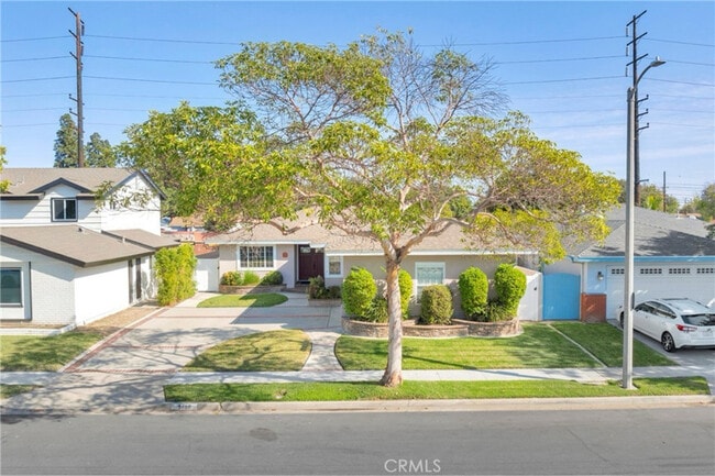 3480 Lilly Ave in Long Beach, CA - Foto de edificio - Building Photo