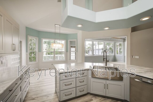 771 Park Ave in Naples, FL - Foto de edificio - Building Photo