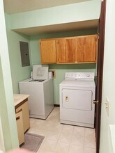 228 W Broadway St in Blair, WI - Foto de edificio - Building Photo