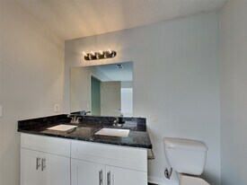 19722 Twin Canyon Ct in Katy, TX - Building Photo