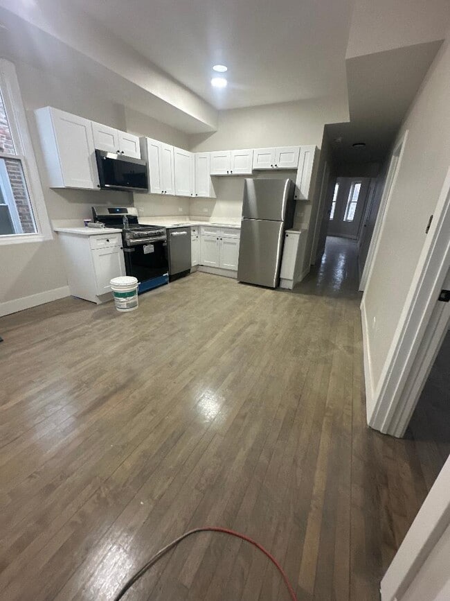 2223 S Hamlin Ave, Unit Garden in Chicago, IL - Foto de edificio - Building Photo