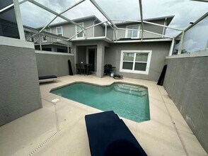 910 Pebble Beach Dr in Davenport, FL - Building Photo - Building Photo