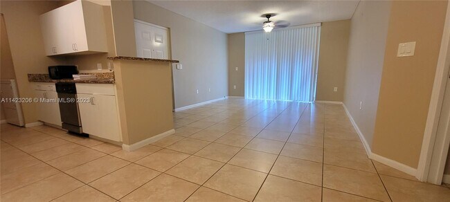 4820 Highway 7 in Pompano Beach, FL - Building Photo - Building Photo