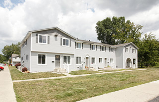 Summer Place Townhouses Apartments