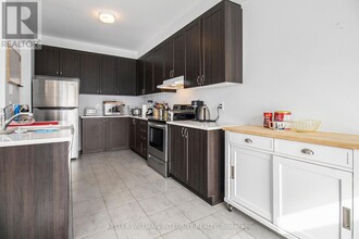 2101 Winsome Terrace in Ottawa, ON - Building Photo - Building Photo