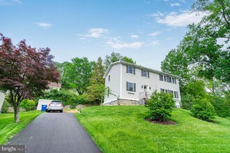 3405 Putnam St in Falls Church, VA - Building Photo - Building Photo