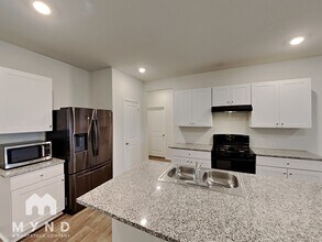 4246 Busbee Fields in Saint Hedwig, TX - Building Photo - Building Photo
