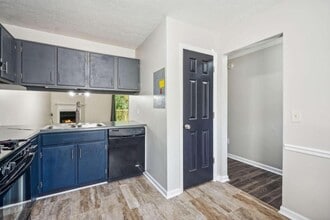 6458 Bedford Ln in Lithonia, GA - Building Photo - Building Photo