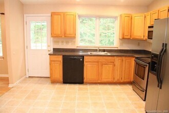 183 Osborn Rd in Naugatuck, CT - Building Photo - Building Photo