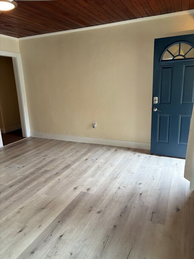 810 Citrus Ave in Fort Pierce, FL - Building Photo - Building Photo
