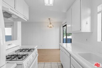 2490 Purdue Ave in Los Angeles, CA - Building Photo - Building Photo