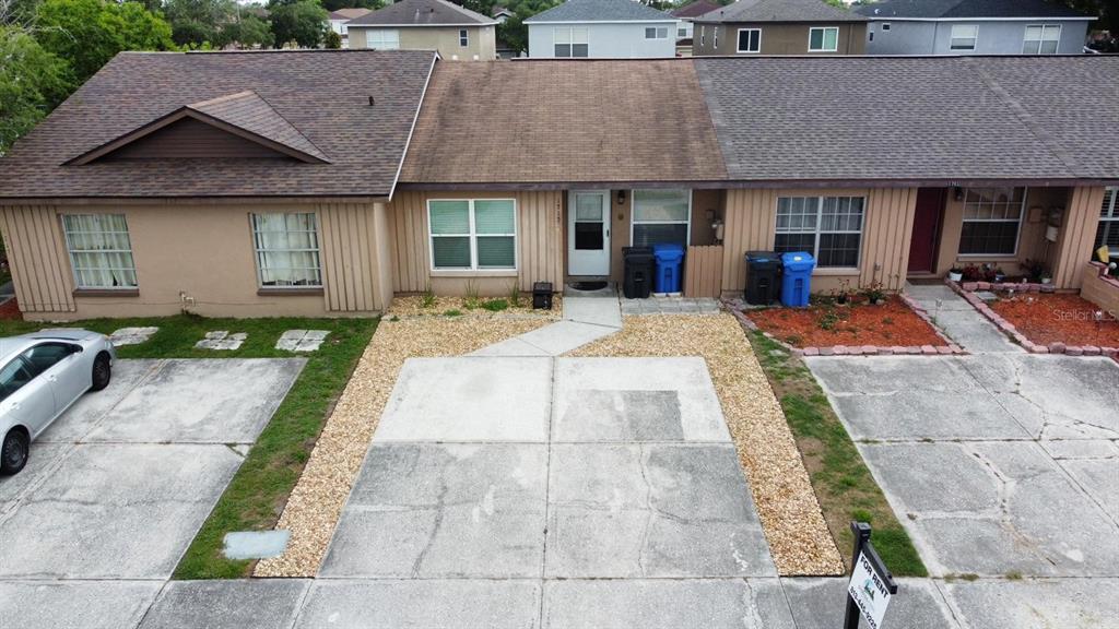1715 Oak Branch Ct in Brandon, FL - Building Photo