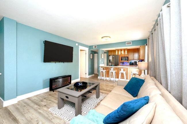 4000 Gulf Terrace Dr in Destin, FL - Building Photo - Building Photo