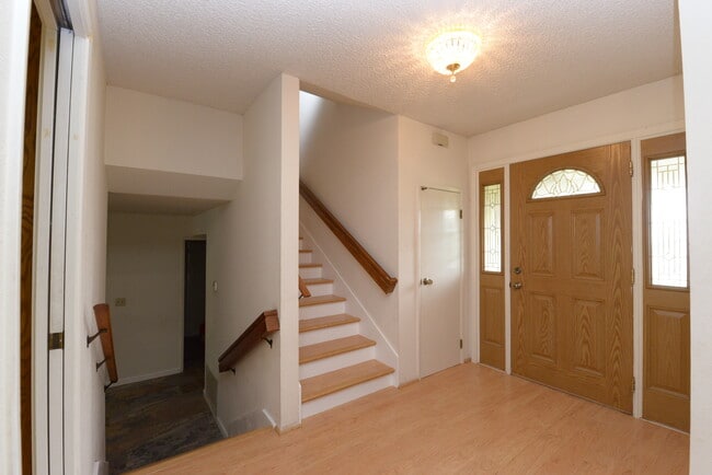 923 Linden Ave in Fairfield, CA - Building Photo - Building Photo