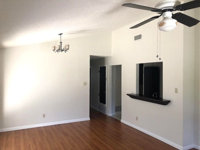 1803 Dickens Dr in Killeen, TX - Building Photo - Building Photo