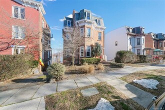 174 Montgomery St-Unit -1 in Newburgh, NY - Building Photo - Building Photo