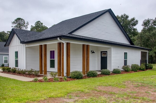 19904 NW 248th St in High Springs, FL - Building Photo - Building Photo