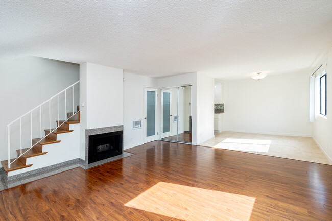 3669 Westwood in Los Angeles, CA - Building Photo - Interior Photo