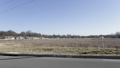 The Gateway in Mission, KS - Building Photo - Building Photo