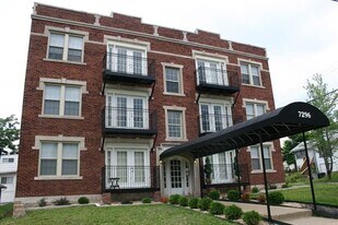 7296 Lyndover Plz, Unit 103