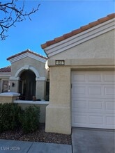 10527 Mission Lakes Ave in Las Vegas, NV - Building Photo - Building Photo