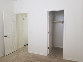 8830 Fleetwood Ln in Glendale, AZ - Building Photo - Building Photo