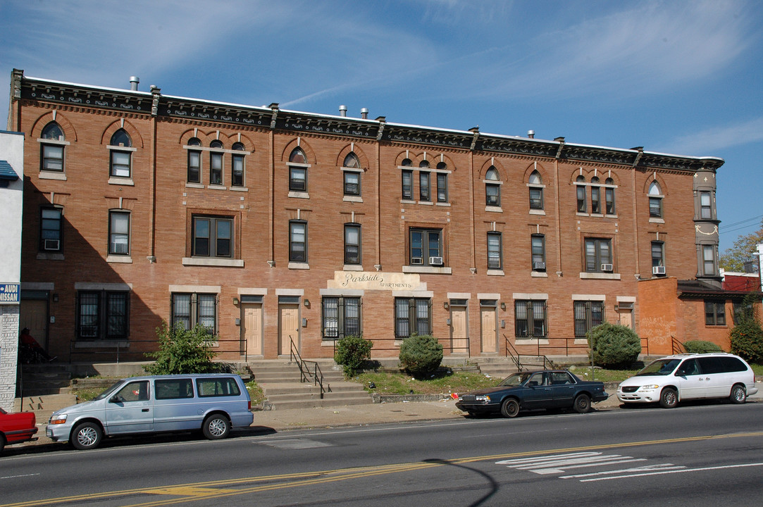 1586-1598 N 52nd St in Philadelphia, PA - Building Photo