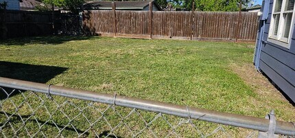 1044 Mc Clendon St in Corpus Christi, TX - Building Photo - Building Photo