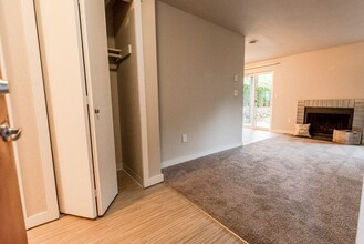 Notch 8 Apartments in Tacoma, WA - Building Photo - Building Photo