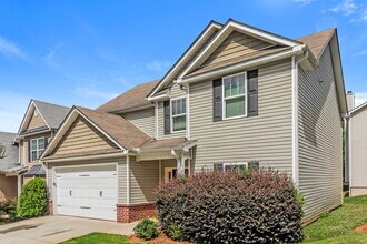 66 Crescent Woode Way in Dallas, GA - Building Photo - Building Photo