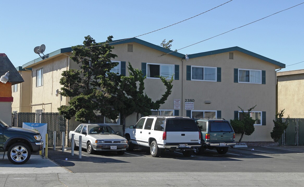 2380 Market Ave in San Pablo, CA - Foto de edificio