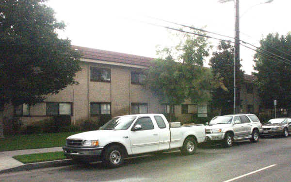 The Canyon Apartments in North Hollywood, CA - Foto de edificio - Building Photo