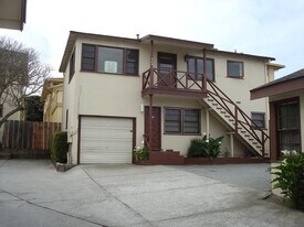 251 Lighthouse Ave in Monterey, CA - Building Photo