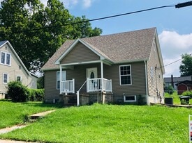 1205 Maple in Rolla, MO - Building Photo