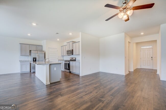 4113 Spencer Ln in Stonecrest, GA - Building Photo - Building Photo