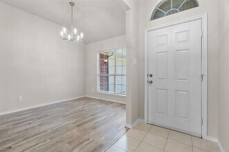 6005 Parkplace Dr in Argyle, TX - Building Photo - Building Photo